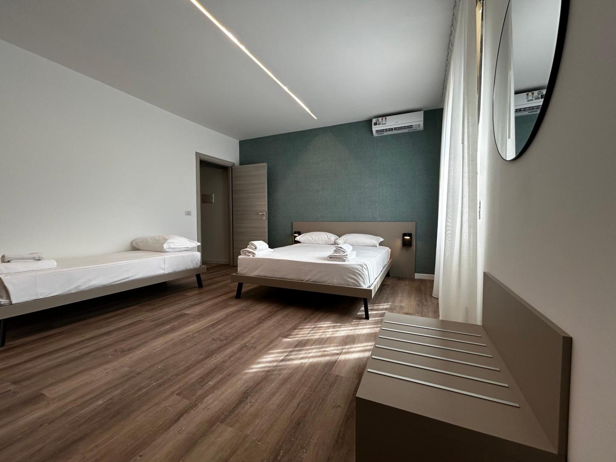 Catullo Lounge And Rooms Near The Airport Caselle  Kültér fotó