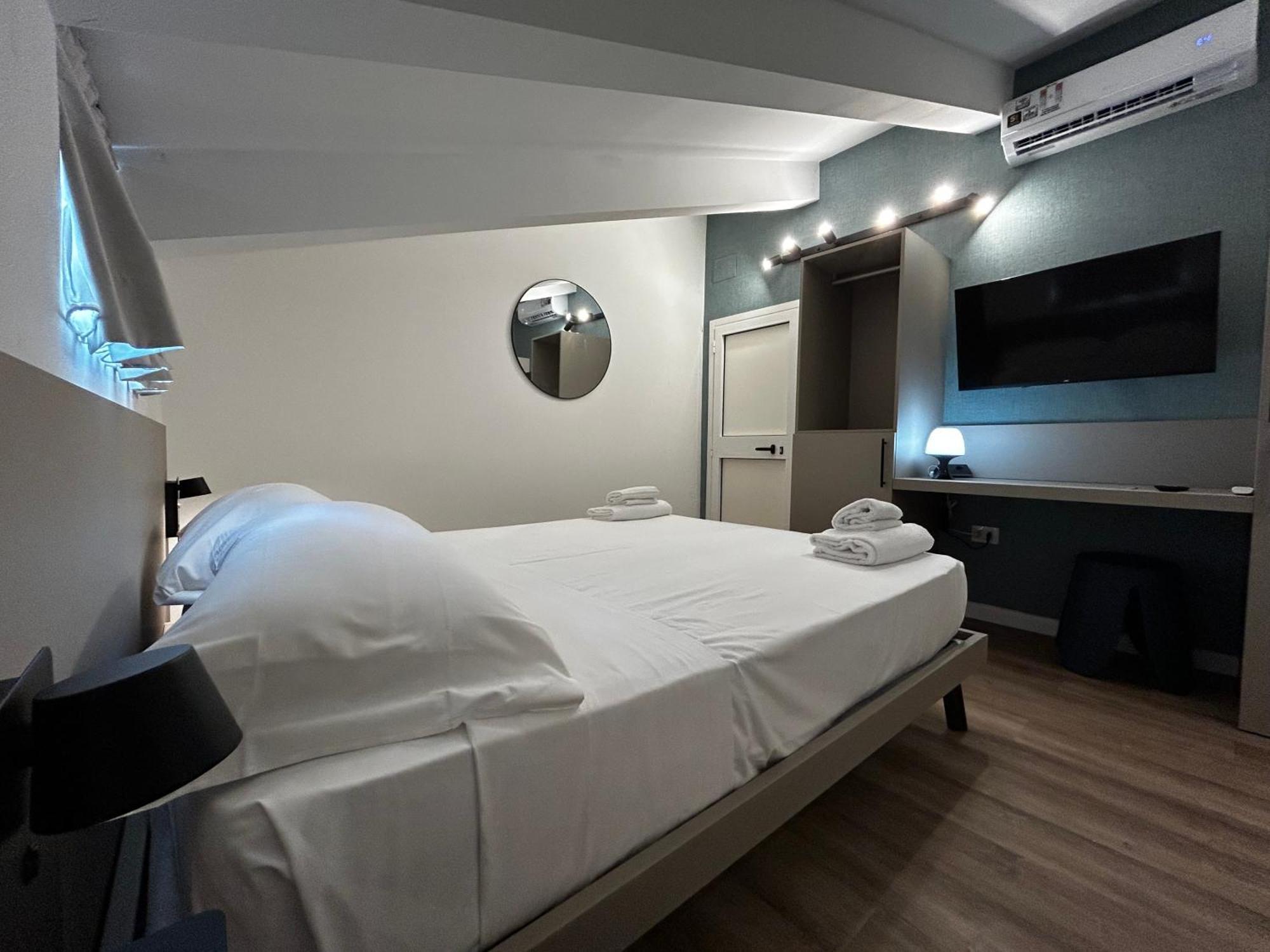 Catullo Lounge And Rooms Near The Airport Caselle  Kültér fotó